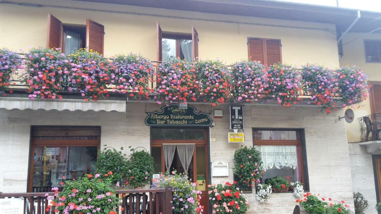 Vico Canavese Albergo Ristorante Centro المظهر الخارجي الصورة