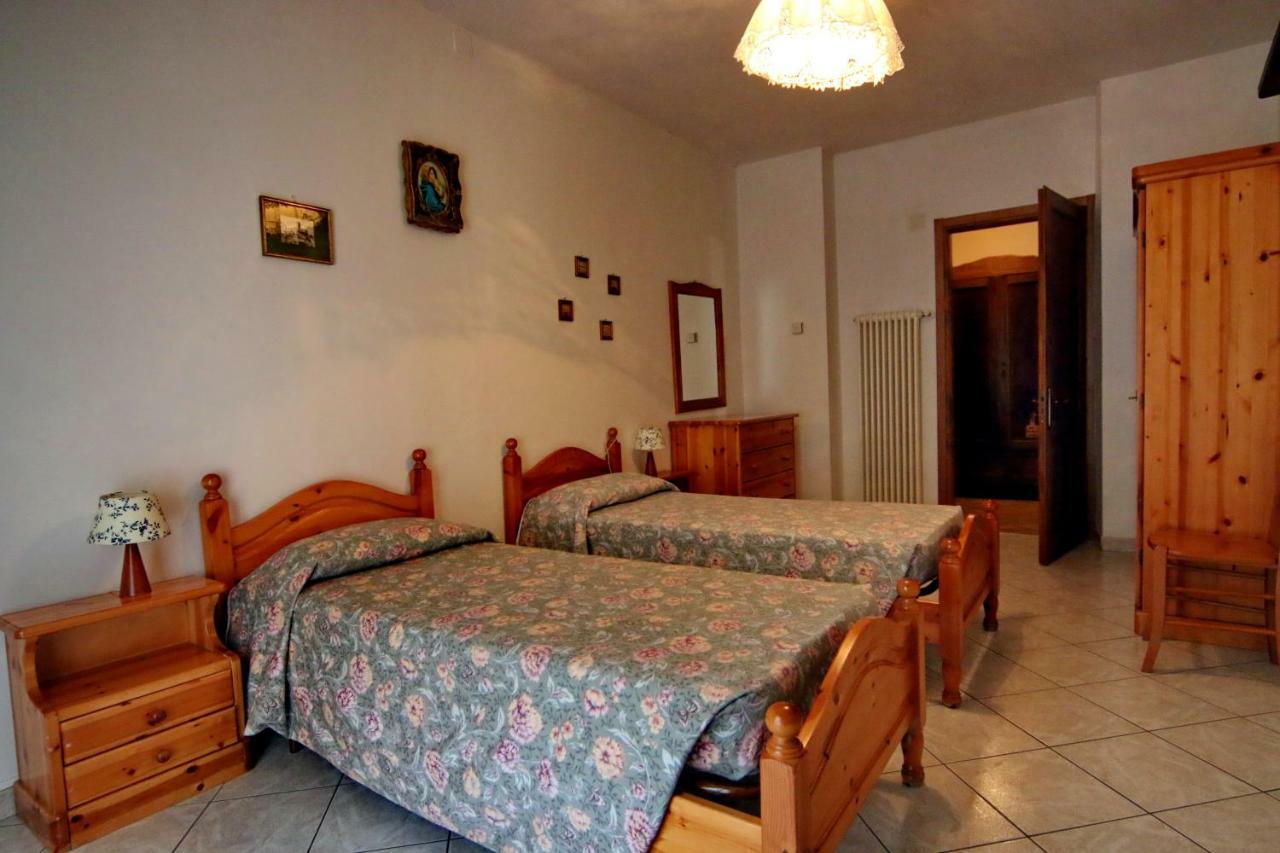 Vico Canavese Albergo Ristorante Centro المظهر الخارجي الصورة