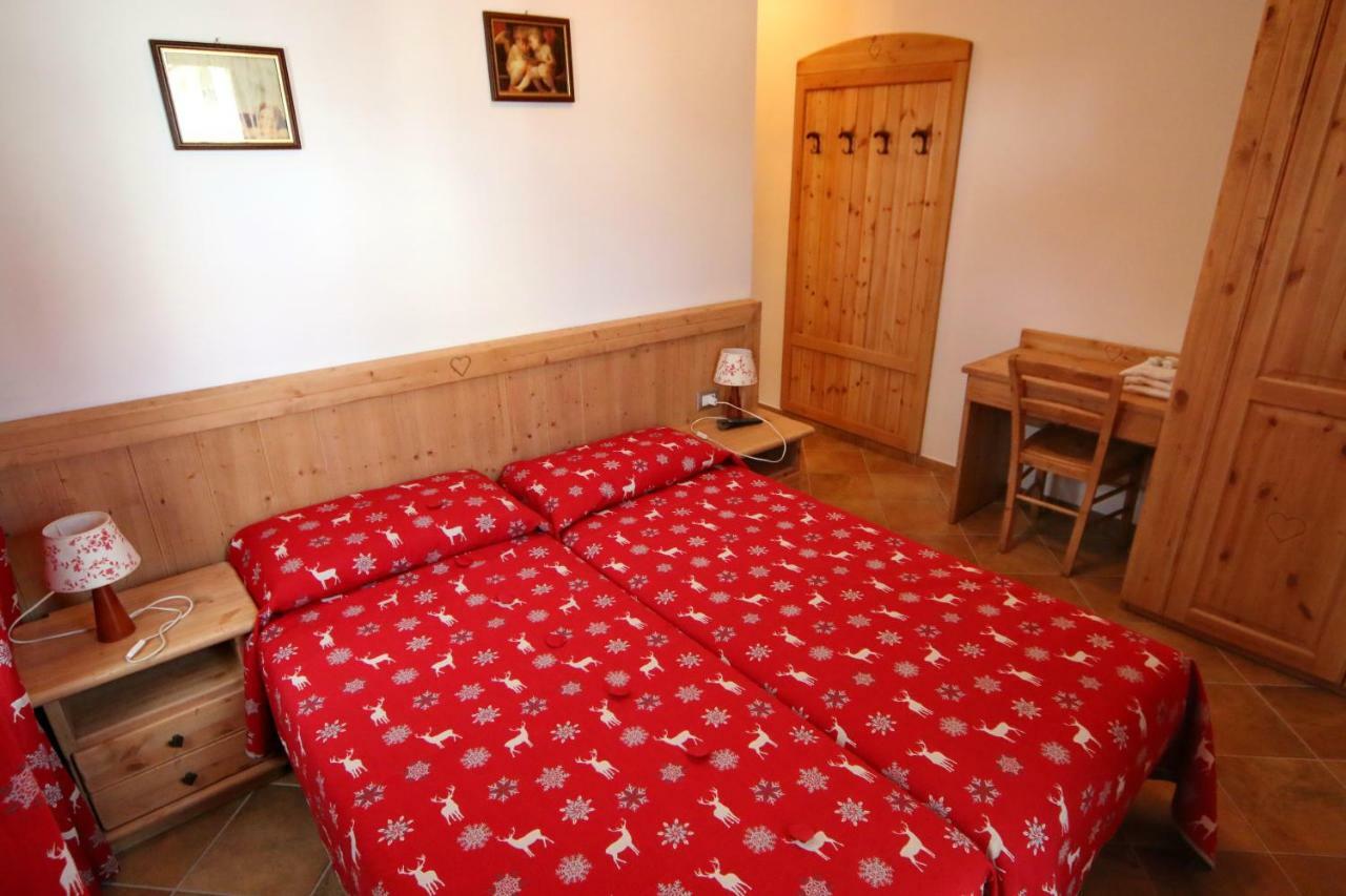 Vico Canavese Albergo Ristorante Centro المظهر الخارجي الصورة